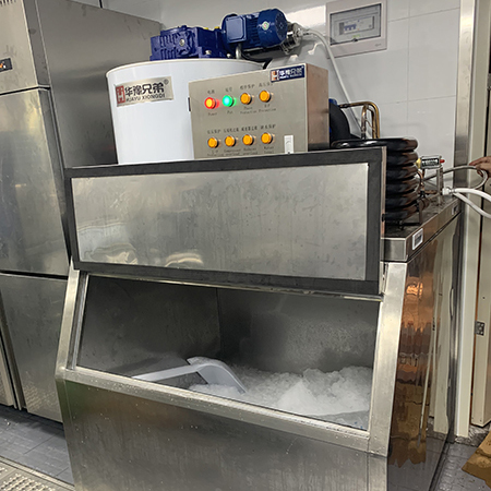 500公斤鳞片制冰机交付山东某餐饮店使用