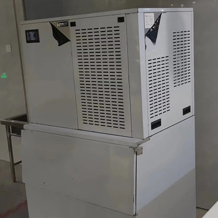 500公斤片冰机带外罩款交付浙江杭州某水产店